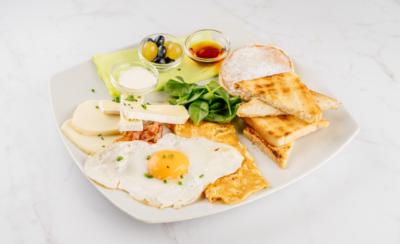 Brunch (09:00-13:00)