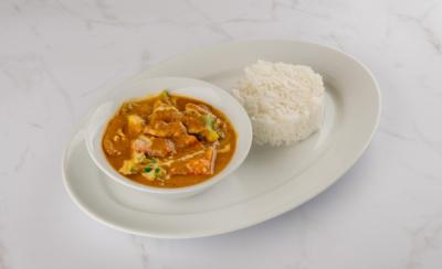 Curry in juhe