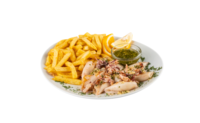 Lignji na žaru, popečena zelenjava, popečeni krompirček, tržaška omaka