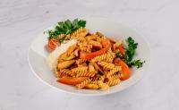 Fusilli s pišlancem in zelenjavo