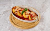 POLENTA S PARADIŽNIKOVO OMAKO IN PARMEZANOM