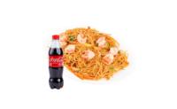101. Praženi riževi rezanci z rakci + Coca-Cola 0.5 L