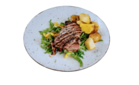 Tagliata - roastbeef na rukoli s parmezanom in krompirjem